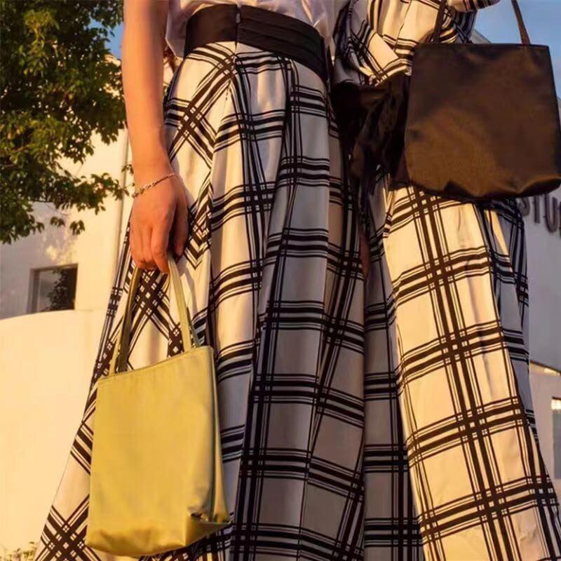 Women's Simple Fashion Retro Satin Handbag - Greatonushoes