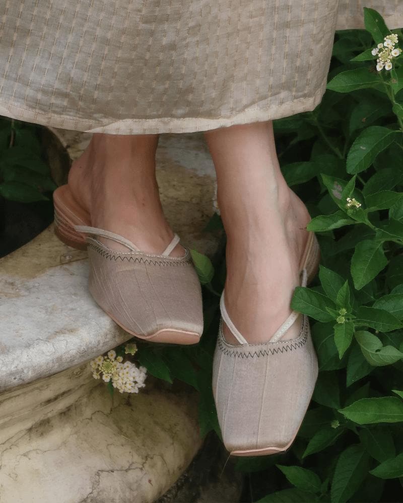 Women's Elegant Square Toe Slippers - Greatonushoes